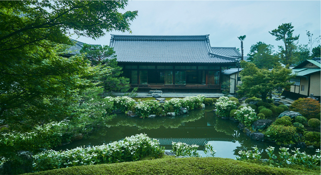 両足院とは