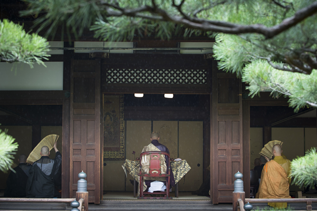 堂宇伽藍・茶室｜京都建仁寺塔頭両足院｜座禅体験・庭園の特別